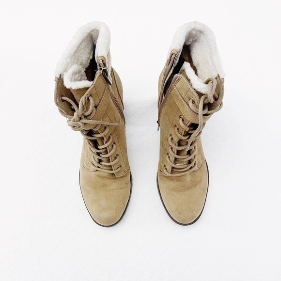 Unisa Zippered Heel Boot Faux Fur Trim Wheat SZ8 - Picture 3 of 7